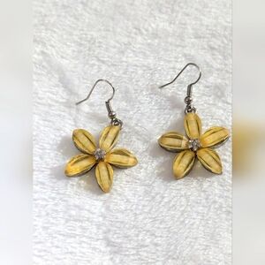 Unique Hawaii Plumeria Flower Elegant Earrings